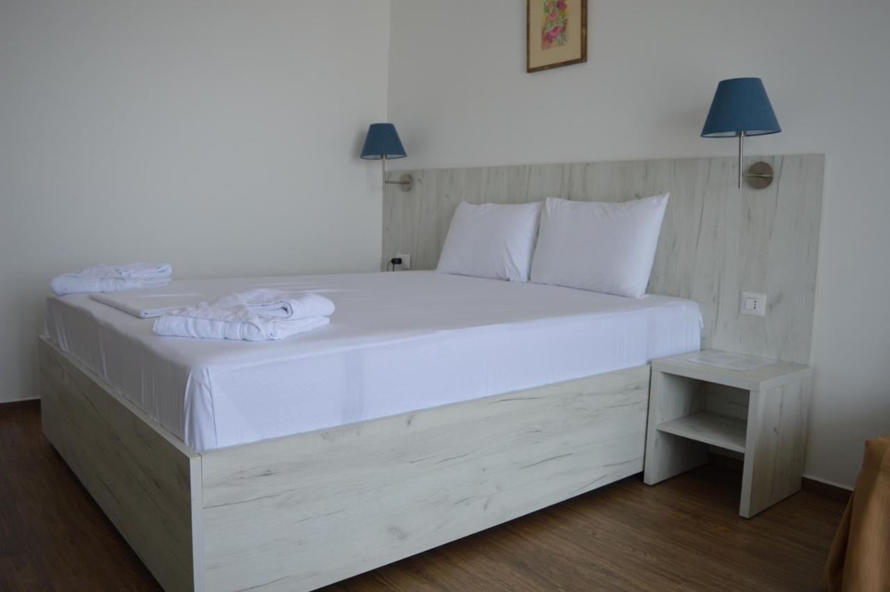 Hotel La Terrazza Dojran Bagian luar foto