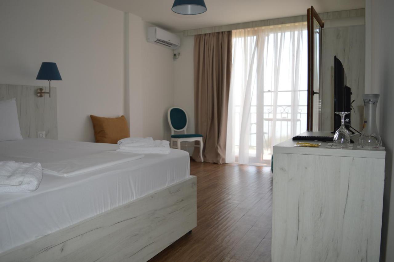 Hotel La Terrazza Dojran Bagian luar foto