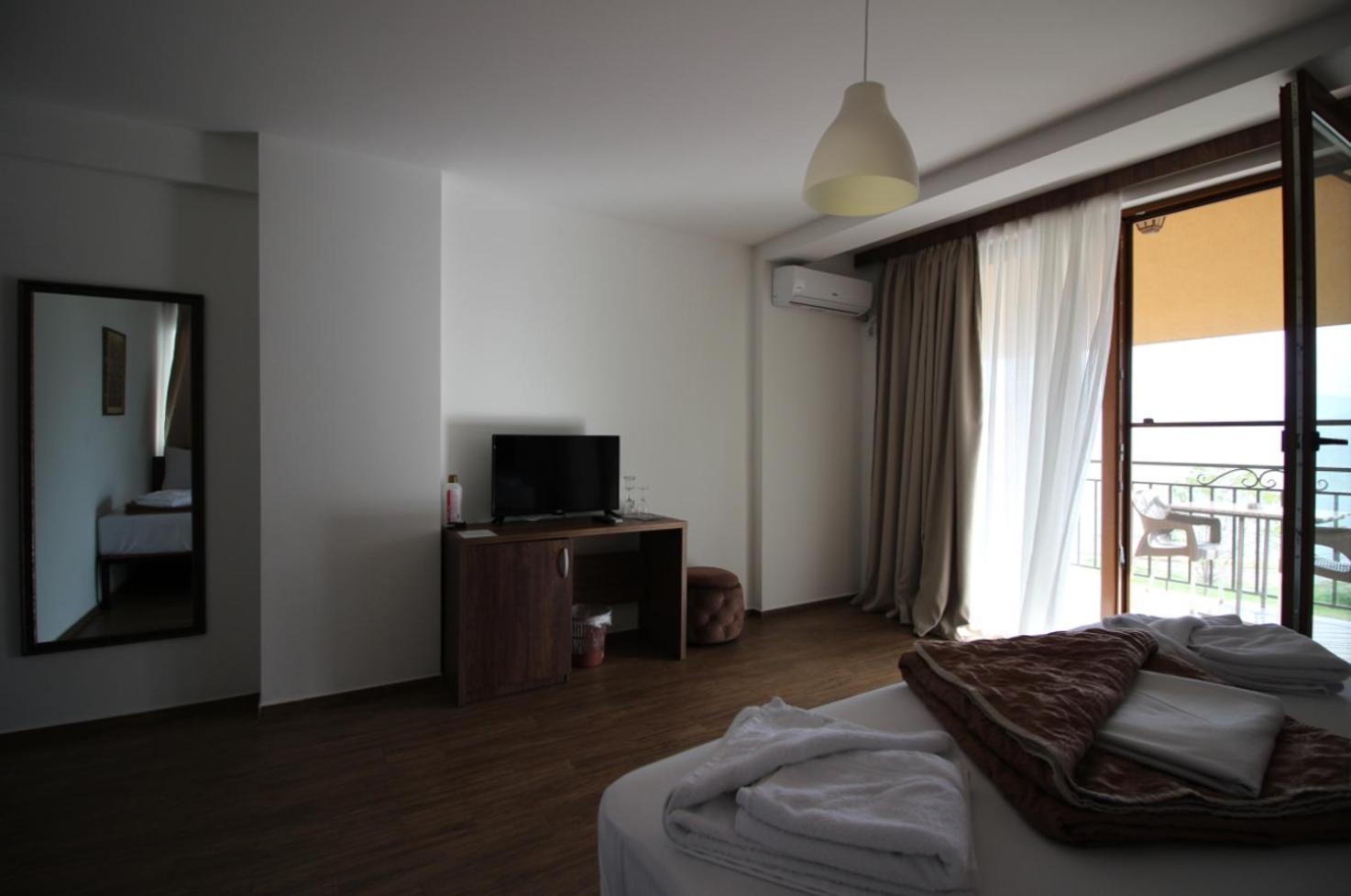 Hotel La Terrazza Dojran Bagian luar foto