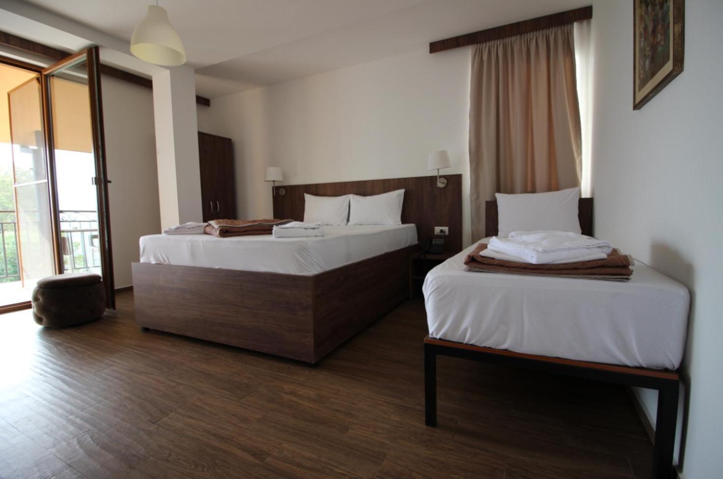 Hotel La Terrazza Dojran Bagian luar foto