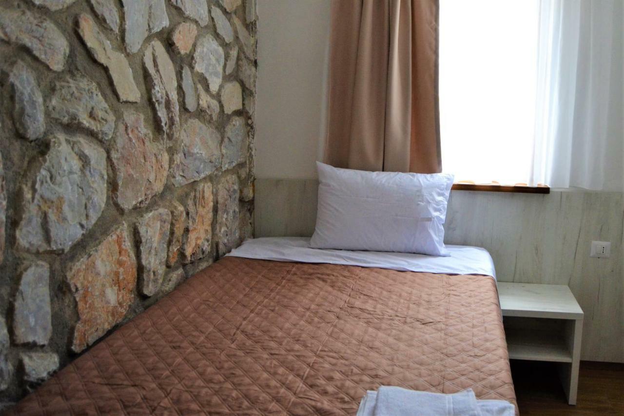 Hotel La Terrazza Dojran Bagian luar foto
